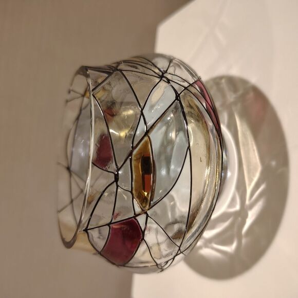 Elegant Glass Art Tealight Holder with Gold and Pink Accents. Y1 - Picture 3 of 4